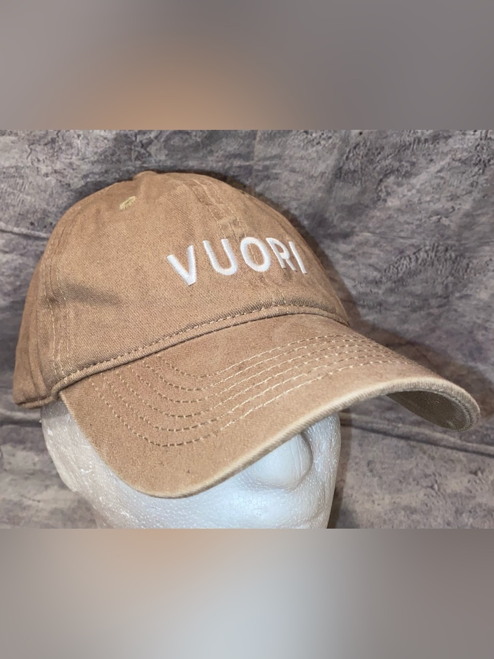 Vuori 100% Cotton Baseball Cap Hat Spellout Logo Training Workout Gym Adjustable